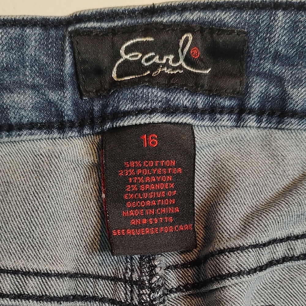 Earl Jeans Blue Cropped Jeans with Black Floral Embroidery - Picture 5 of 9
